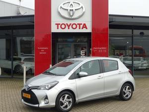 Toyota Yaris 1.5 HYBRID DYNAMIC