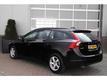 Volvo V60 2.0 D3 MOMENTUM Navi Xenon PDC V&A 150 PK