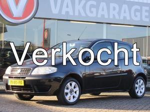 Fiat Punto 1.4-16V DYNAMIC  96pk  Airco  Stuurbekr.  CV Afstand.  Elek. ramen  LMV