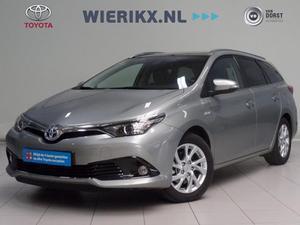 Toyota Auris Touring Sports 1.8 Hybrid Dynamic Pano | Navi | TSS | Trekhaak