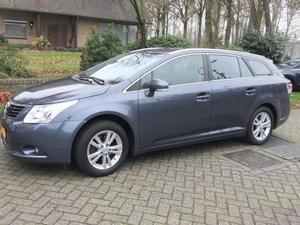 Toyota Avensis 2.0 D-4D Executive Business