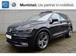 Volkswagen Tiguan 2.0 TDI 150 pk DSG Automaat 4MOTION HIGHLINE Navigatie Panoramadak Xenon PDC 19 inch LM velgen