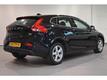 Volvo V40 D2 MOMENTUM BUS. PACK PRO 14% BIJTELLING