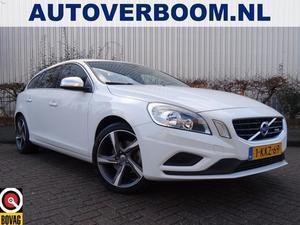 Volvo V60 1.6 T3 R-DESIGN CRUISE CONTROL   NAVI   BLUETOOTH   AFN.TREKHAAK   71.000 KM