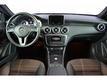 Mercedes-Benz A-klasse 180 Trekhaak, Urban pakket, Navigatie, Stoelverwarming, 17`lm velgen Automaat