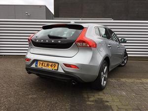 Volvo V40 1.6 T3 SUMMUM 1 JAAR GARANTIE!!!