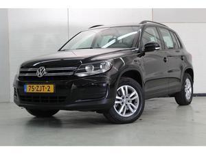 Volkswagen Tiguan 1.4 TSI 122pk COMFORT&DESIGN Trekhaak Navi bluetooth Park asisst LMV