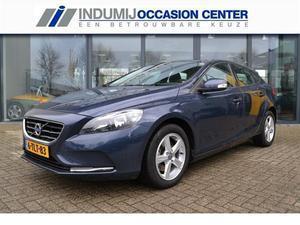 Volvo V40 1.6 T2 Kinetic    Clima   Cruise   Navi   Bluetooth   LED   PDC