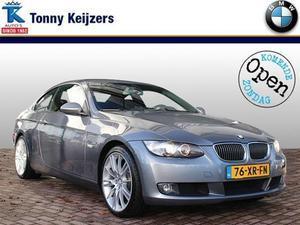 BMW 3-serie Coupe 320I INTRODUCTION Navi 19`LM Xenon M stuur 170PK! Zondag a.s. open!