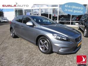 Volvo V40 D2 120PK R-Design - Business Pack Connect 14% bijtelling