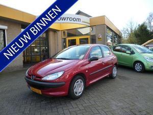 Peugeot 206 1.4 XR 5drs APK 03-2018 2e Paasdag geopend