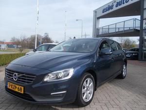 Volvo V60 D2 KINETIC NAVIGATIE XENON PDC NIEUW MODEL