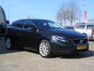 Volvo V40 1.6 T3 SUMMUM  150pk  Navi.  Clima  Cruise  Camera  Chroom  Elek.pakket  Leder  PDC  LMV  Stoelv.  X