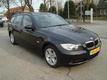 BMW 3-serie Touring 320i Executive Navigatie!