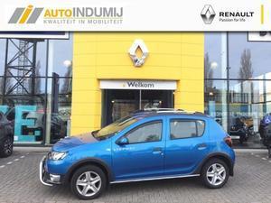 Dacia Sandero Stepway TCe 90 Laureate   Trekh   Navi   Pdc   Bullbar