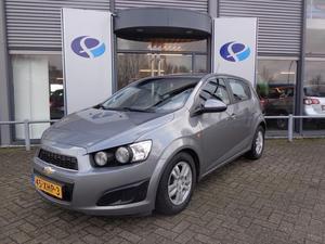 Chevrolet Aveo 1.3D LT 5 DRS Airco   PDC   Navigatie