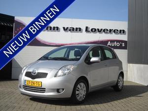 Toyota Yaris 1.3 VVTi 5-drs. Sol Automaat met Airco   Leer   PDC.