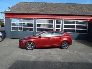 Volvo V40 1.6 D2 MOMENTUM