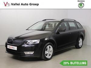 Skoda Octavia Combi 1.6 TDI 90PK Ambition Businessline |Navigatie|Climate Control|Parkeersensoren|Stoelverwarming|