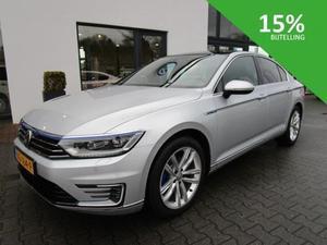 Volkswagen Passat 1.4 TSI GTE CONNECTED-PLUS 15% bijtelling! nu met 8.000,- Demo-Korting