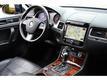 Volkswagen Touareg 3.0 TDI HIGHLINE Leer Trekhaak Xenon Navigatie