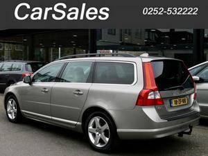 Volvo V70 2.5 TURBO SUMMUM LEDER AIRCO 6VERSN XENON LMV PDC .