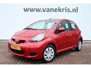 Toyota Aygo 1.0 Aspiration Red Navigator, Navi, Leder, Lage Km!