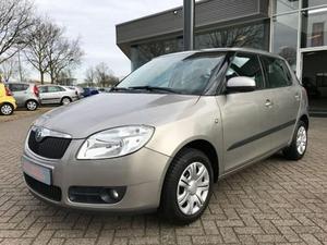 Skoda Fabia 1.4-16V Ambiente, Cruise, Airco, pdc, NAP!