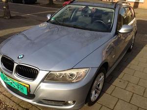 BMW 3-serie Touring 320d High Executive pano dak PDC Trekhaak navi