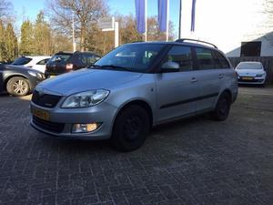 Skoda Fabia 1.2 TDI Business  NAV. Climate Cruise Trekhaak PDC 15``LMV