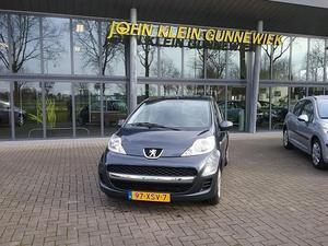 Peugeot 107 1.0-12V URBAN MOVE MOOIE AUTO   ALLE OPTIE`S