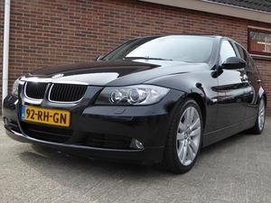 BMW 3-serie 320I DYNAMIC EXE `05 Xenon Navi Cruise