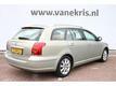 Toyota Avensis Wagon 1.8 VVTI LINEA LUNA Winterbanden,, dakdragers