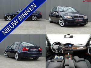 BMW 3-serie 325I   218PK DYNAMIC EXECUTIVE   NAVI   SPORT STOELEN !!