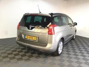 Peugeot 5008 1.6 THP Blue Lease Executive 7p. Panoramadak, Trekhaak, Navigatie