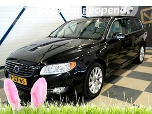 Volvo V70 bjr 2014 2.0 D4 133kW 181pk 6-bak NORDIC  Family CLIMA   CRUISE   NAVI SENSUS   LEER   STOELVERWARMI