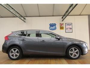 Volvo V40 1.6 T4 MOMENTUM *NAVI*PDC*ECC*CAMERA*