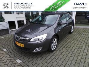 Opel Astra 1.4 EcoFLEX 100pk