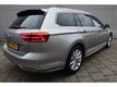 Volkswagen Passat Variant 2.0 TDI 150 pk BUSINESS EDITION R Panoramadak Navigatie Climatronic LED 17 inch LM velgen