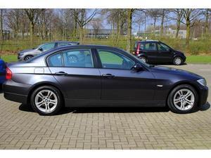 BMW 3-serie 316I BUSINESS LINE