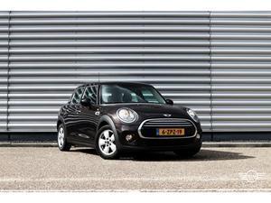 Mini Cooper 1.5 *navigatie*