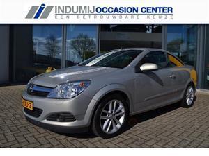 Opel Astra TwinTop 1.8 Enjoy    Trekhaak   Stoelverwarming   Cruise control   Airco