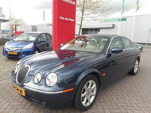 Jaguar S-Type 2.7D V6 Executive