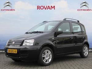 Fiat Panda 1.2 EMOTION AIRCO Licht metalen velgen Pano daken!