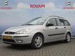 Ford Focus Wagon 1.6-16V   APK 01-2018 1200kg geremd Trekhaak