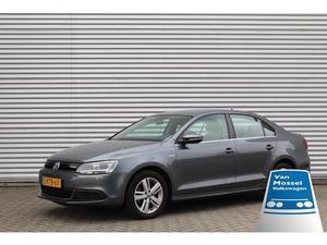 Volkswagen Jetta 1.4 TSI 170pk HYBRID DSG7 Comfort Executive