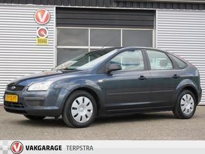 Ford Focus 1.6-16V CHAMPION  101pk  Airco  Cruise  CV afstand.  Elek. ramen