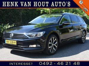 Volkswagen Passat Variant 2.0 TDI AUTOMAAT | AUTO INPARKEREN | NAVI