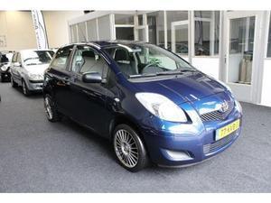 Toyota Yaris 1.0 VVTi Acces Airco 16`` LMV