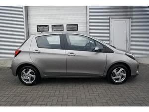 Toyota Yaris 1.5 HYBRID LEASE Dealer onderhouden